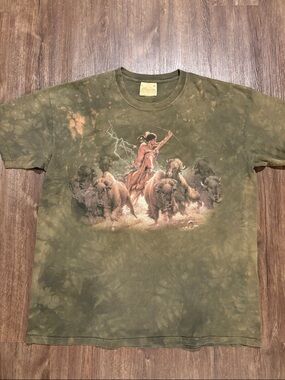 The Mountain men’s XL Native American tie-dye T-shirt